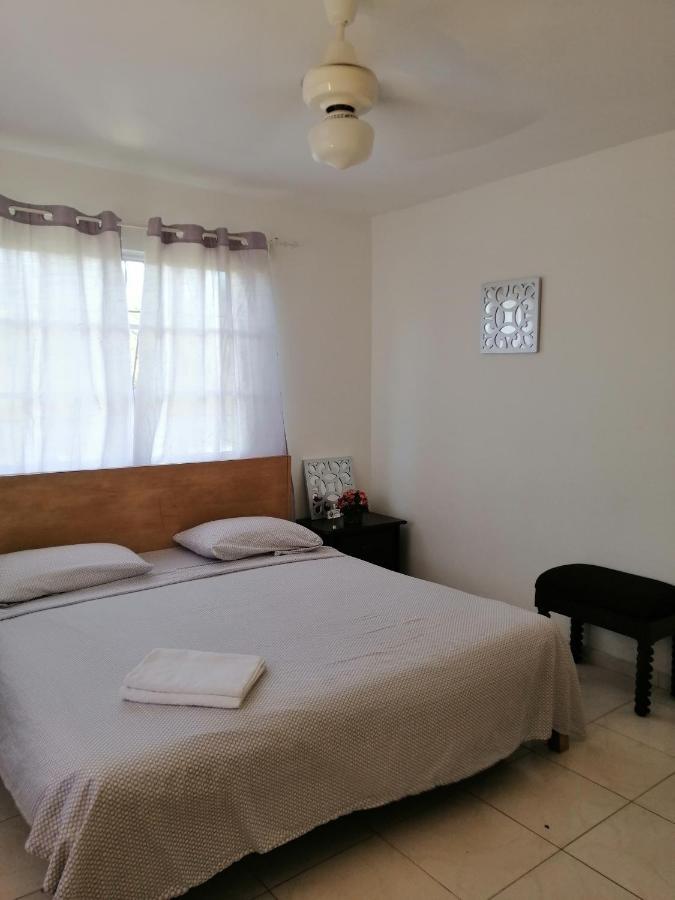 Posada Dilia Del Alba Santo Domingo Esterno foto